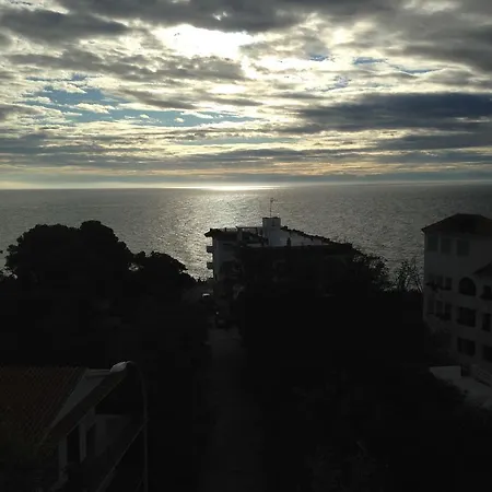 Apartman Opposite The Sea Nerja