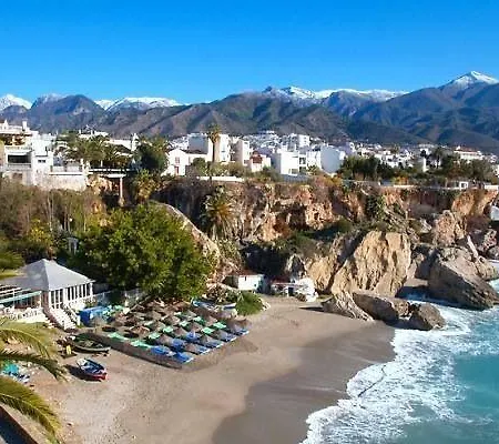 Opposite The Sea 아파트